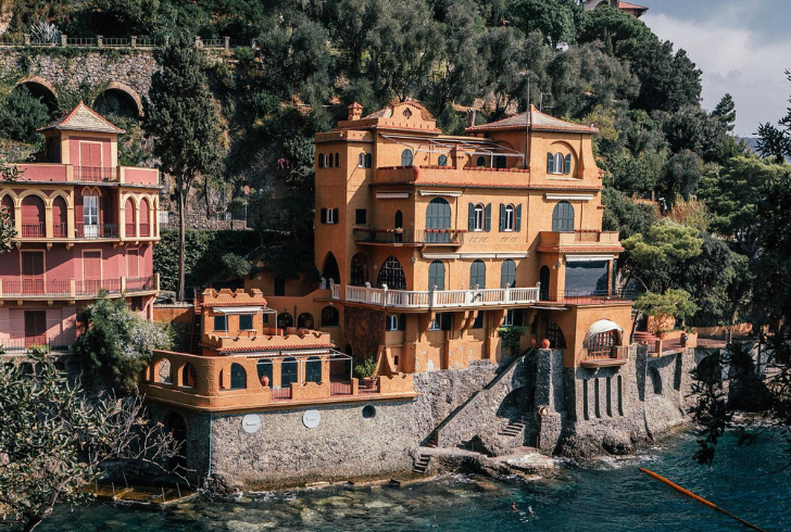 A casa di Paolo - LUXURY HOUSE is a renovated gem near the renowned Portofino luxury hotels.